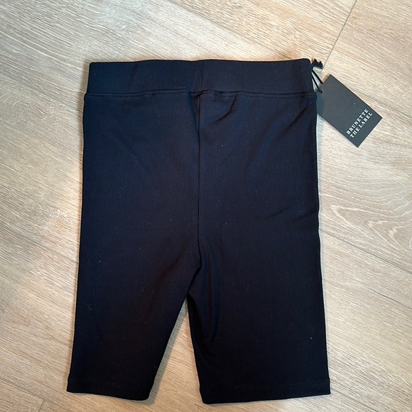 Brunette The Label Black Bike Shorts - Picture 3 of 5